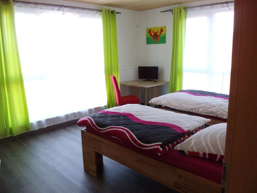 Pension Rammert Grossbettlingen Екстер'єр фото